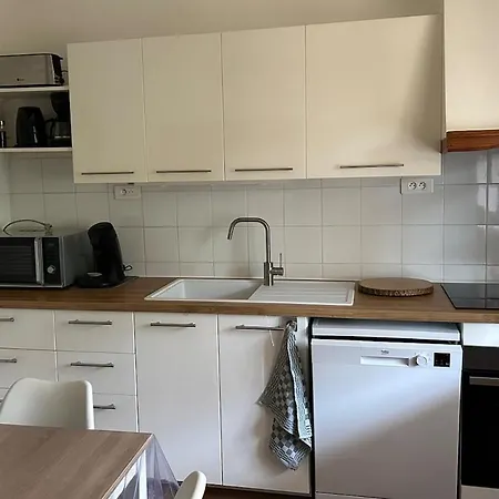 La Petite Maison De La Prairie Nyaraló Alès