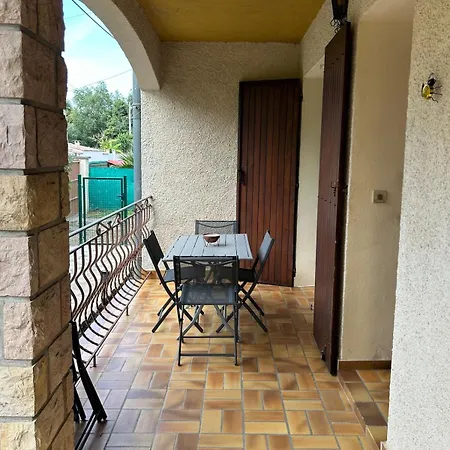 La Petite Maison De La Prairie Alès